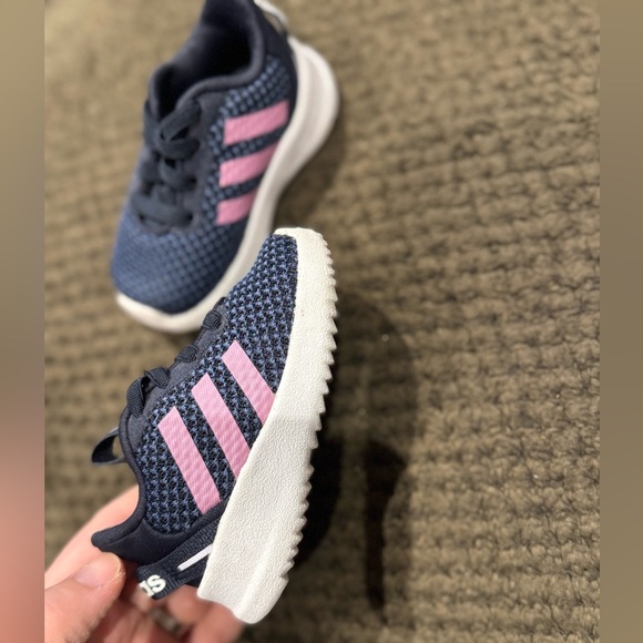 Adidas Sneakers with Classic Silhouette - Picture 5 of 7